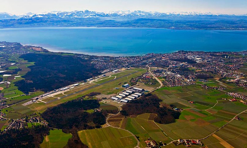 Blick auf den Flughafen Friedrichshafen: Schwierige Zeiten.