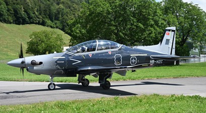 Pilatus PC-21 in ungewöhnlicher Lackierung: Über die HBHZC wird gerätselt.