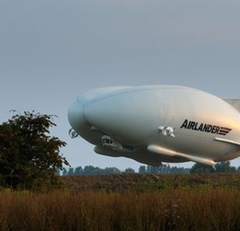 Rekordflugzeug Airlander legt Bruchlandung hin