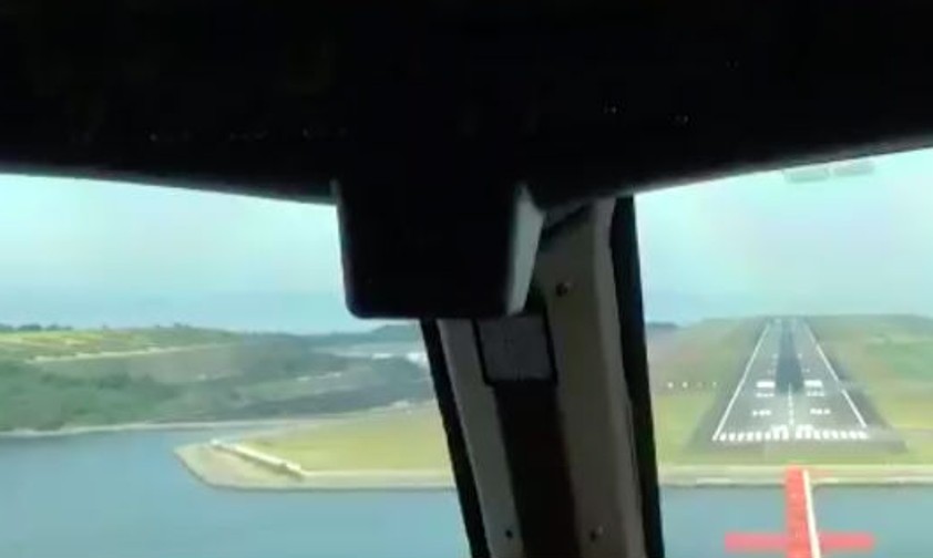 Anflug auf die Flughafeninsel