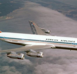 Boeing 707 von Korean Air, eingesetzt auf dem ersten Passagierflug ...