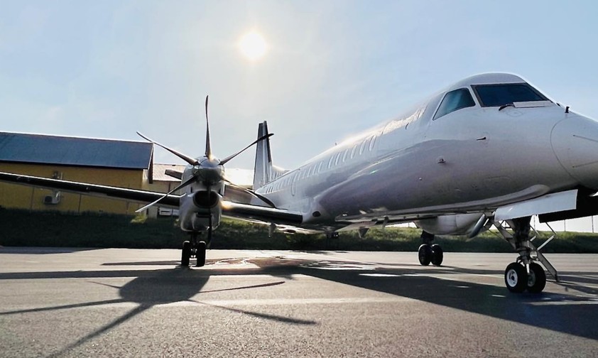 Eine Saab 2000 von Frost Air: Seit Mai hat die Airline ihr eigenes Air Operator Certificate.