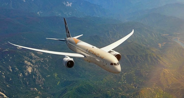 Boeing 787 von Etihad Airways: Die Fluglinie weist Crews an, vorsichtig zu sein.