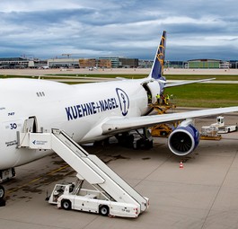 Die N862GT am Flughafen Stuttgart: Ziel sind die USA.