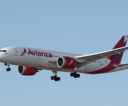 Boeing 787 von Avianca: Ein Influencer soll eine Stinkbombe während eines Transatlantikfluges gezündet haben.
