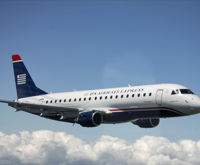 Regionaljet von US Airways: Die Airline untersucht den Vorfall ebenfalls.