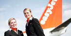 Easyjet-Flugbegleiterinnen: Die Airline will eine neue Lizenz beantragen.