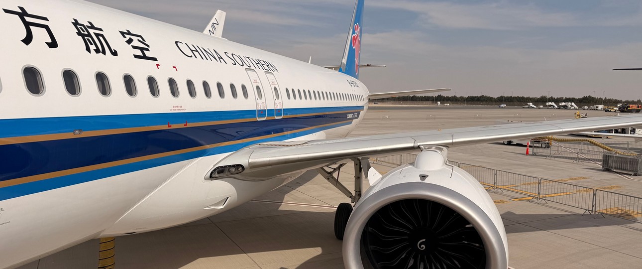 Comac C919, hier ein Exemplar von China Southern: Wie lange müssen Airlines auf das Flugzeug warten?