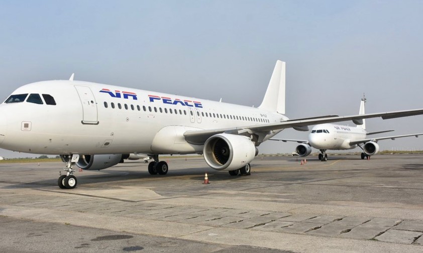 Ein Airbus A320 der Air Peace: Die Airline sieht sich der Sabotage ausgesetzt.