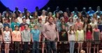 Da war die Welt noch in Ordnung: Der Kinderchor bei einem Auftritt in Kapstadt.