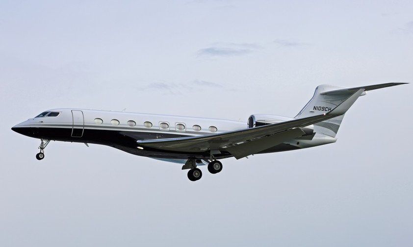 Gulfstream G650: Ließ sich der Sohn des Ex-Präsidenten samt Gattin einladen?