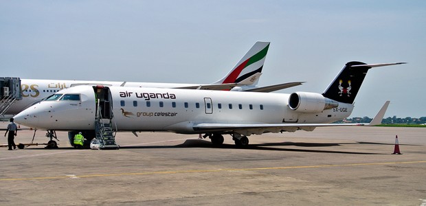 Eine Maschine von Air Uganda: Die Airline muss die geleasten Jets nun wieder abgeben.