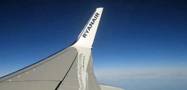 Ryanair-Flügel: Sparen bis zum letzten Tropfen