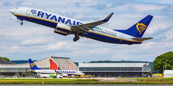 <strong>Memmingen </strong>

1. Ryanair: 2,3 Millionen
2. Wizz Air: 1,7 Millionen
3. Eurowings: 23.400