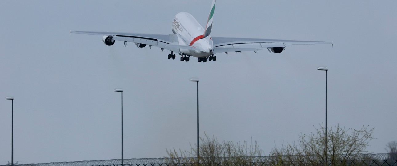 Nach dem Touch-and-Go-Manöver war der Superjumbo schnell wieder verschwunden.