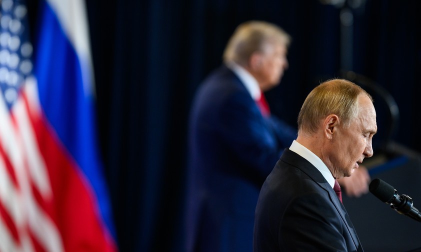 Donald Trump und Valdimir Putin beim Treffen in Alaska: Wie reist der russische Präsident nach Budapest?