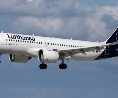 Jet von Lufthansa: Im Winter geht es von London nach Salzburg und Friedrichshafen.