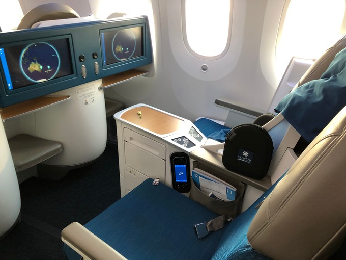 Die Business Class besteht aus 30 Sitzen, die sich in flache Betten umbauen lassen.