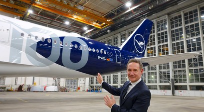 Jens Ritter: «Wir werden den kompletten Onboard-Service erneuern – von Zwei-Sterne-Menüs in der First Class bis hin zu drei warmen Mahlzeiten in der Economy.» 