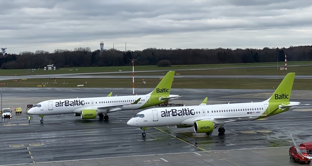air baltic airbus a220 hamburg