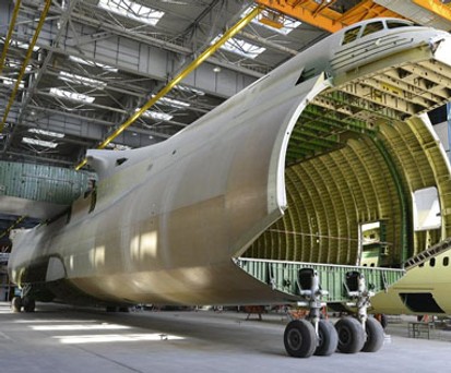Die nie fertig gebaute zweite Antonov An-225: Ein Bild aus Vorkriegszeiten.