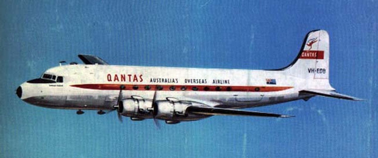 DC-4 von Qantas mit einem dem frühesten Erscheinungsbilder der australischen Airline.