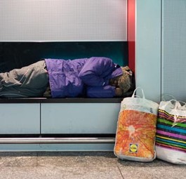 Obdachlose am Flughafen Frankfurt: Sie finden Schlafplätze an den unterschiedlichsten Orten.