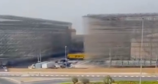 Käfige um die Tanks: Dubai schützt das Kerosin.