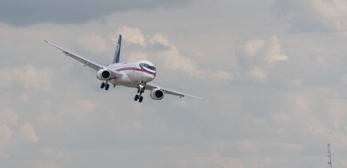 ... als der russische Superjet ...