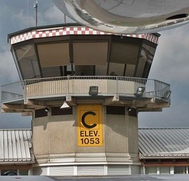 Kontrollturm in Straubing: Bald ist hier etwas mehr los.