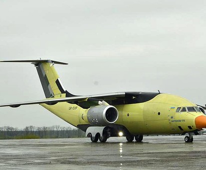 Antonov An-178 nach ihrem Erstflug im Jahr 2015: Ein Kunde springt ab.