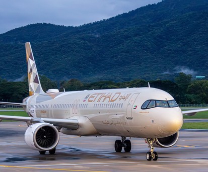 Airbus A321 von Etihad: Die Airline zieht den Start nach Luxemburg vor.