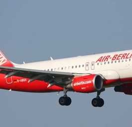 Die D-ABGH im Jahr 2007 in Air-Berlin-Lackierung: Die Maschine erhält als erste den City Airlines Auftritt.