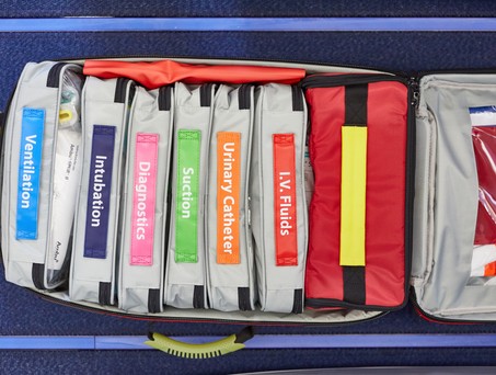 Für viele Fälle etwas dabei: Das Medical Kit der Lufthansa.