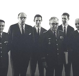 Auf Befehl der brasilianischen Militärjunta wurde 1969 die Empresa Brasileira de Aeronautica gegründet, abgekürzt Embraer.