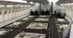 Die umgebaute Kabine des A330: Wo eigentlich die Business Class ist, ist nun Platz für Waren.