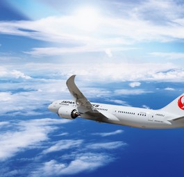 Japan Airlines belegt einen Heimflug nach Tokio mit der Nummer eins. Er kommt aus San Francisco.