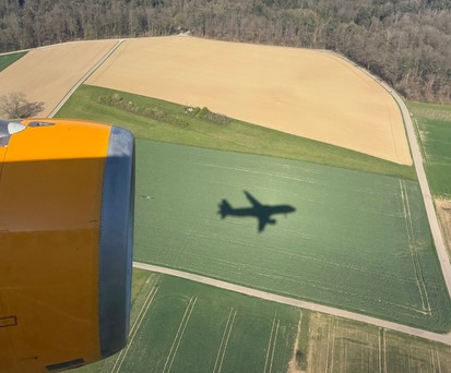 Airbus A320 von Condor im Anflug auf Zürich: Neu auch Städteflüge.