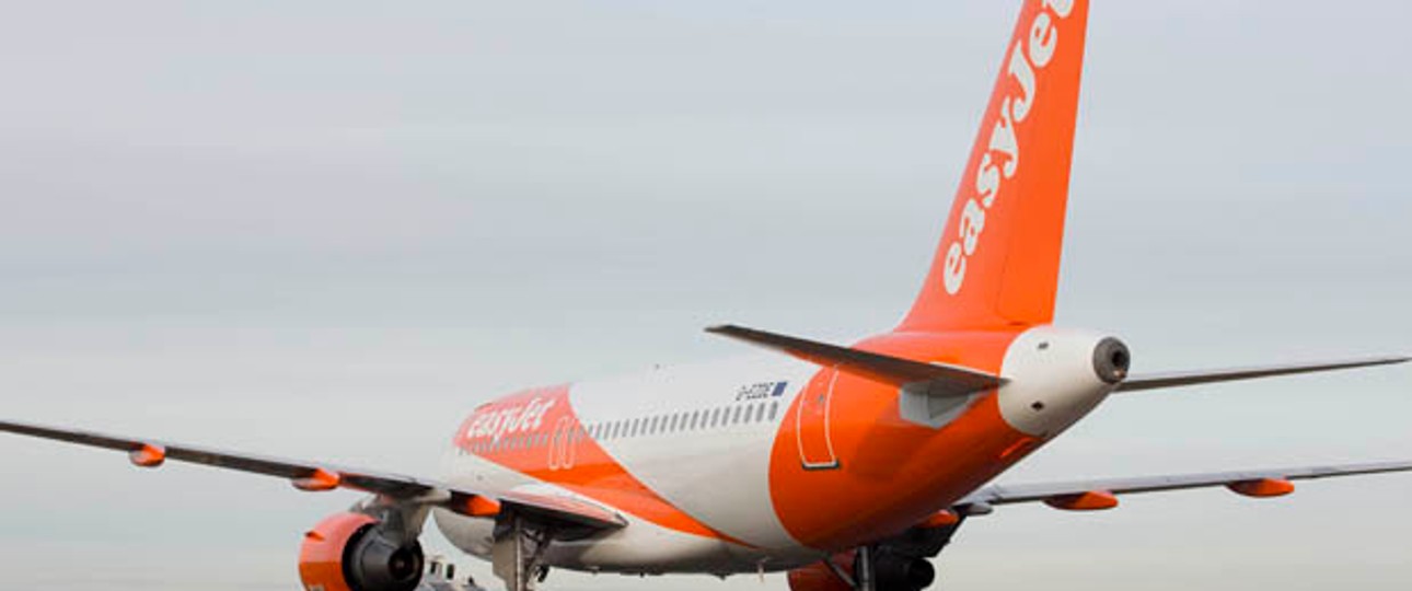 Airbus A320 von Easyjet: nicht nur die Bemalung ist neu.