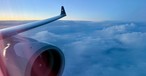 Blick aus einem Airbus A220 von Air France: Die Ticketsteuer steht vorerst doch nicht.