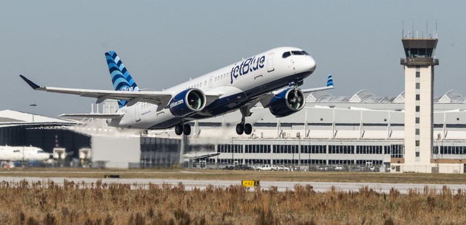 Den ersten A220-300 hat Jetblue schon, 69 weitere werden folgen.