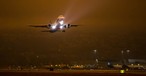 Flughafen San Francisco: Dichter Rauch von Waldbränden ließ das Tageslicht dunkelrot leuchten.