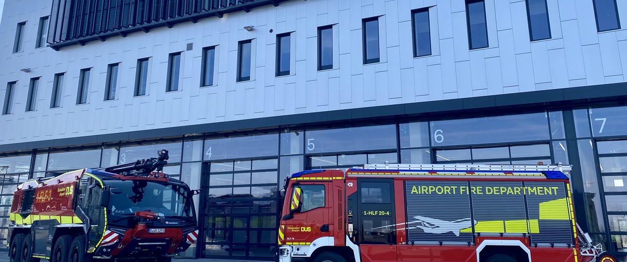 Die neue Hauptfeuerwache des Flughafens Düsseldorf: Dieses Wochenende wird sie bezogen.