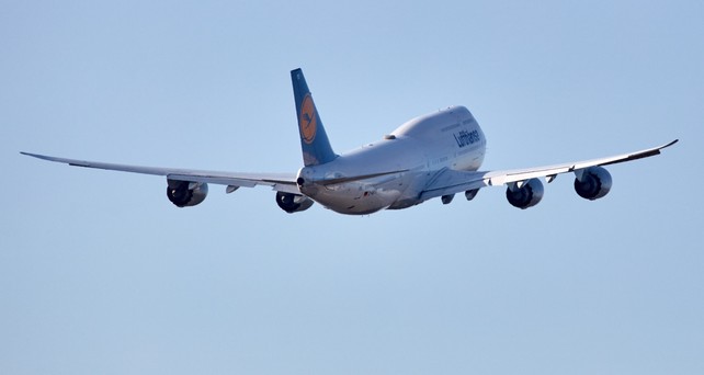 lufthansa boeing 747 8 d abyo