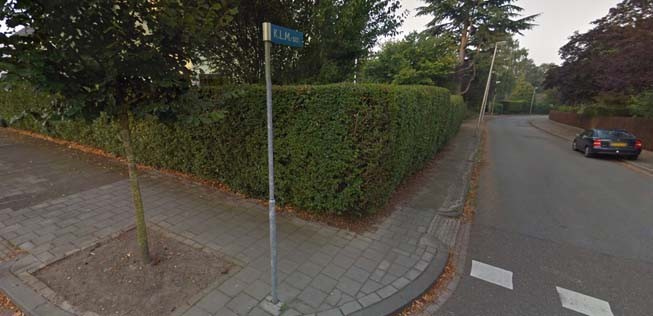 Im niederländischen Heerlen gibt es eine K.L.M. Straat (Tipp von Leser Horst Wichert). In Hoogerheide gibt es auch noch eine KLM Laan (Tipp von Leser Joeri Bulder).