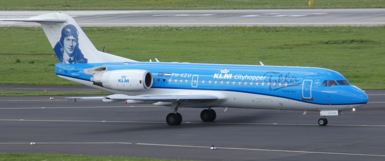 KLM Cityhopper würdigte den Gründer Anthony Fokker und das 100-jährige Bestehen der 1912 gegründeten Fokker-Werke auf der Fokker 70 mit dem Kennzeichen PH-KZU.