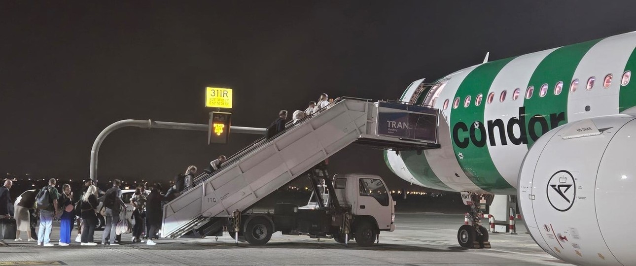 Ein Airbus A321 Neo am 6. März in Muscat: Condor für im Auftrag der Bundesregierung Rückholflüge durch.