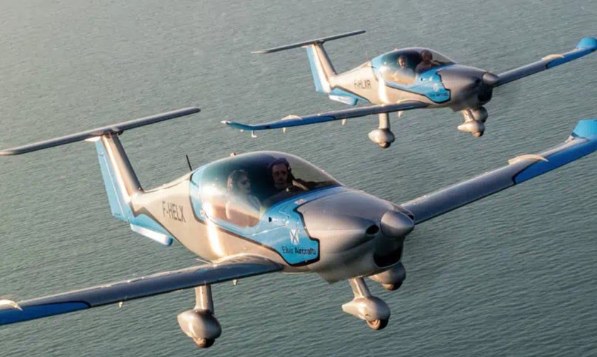 Zwei Elixir in der Luft: Derzeit müssen alle Flugzeuge am Boden bleiben.