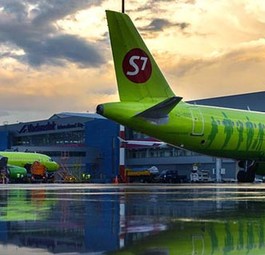 Flieger von S7 Airlines: Die Fluglinie hat nun eine Schwester.