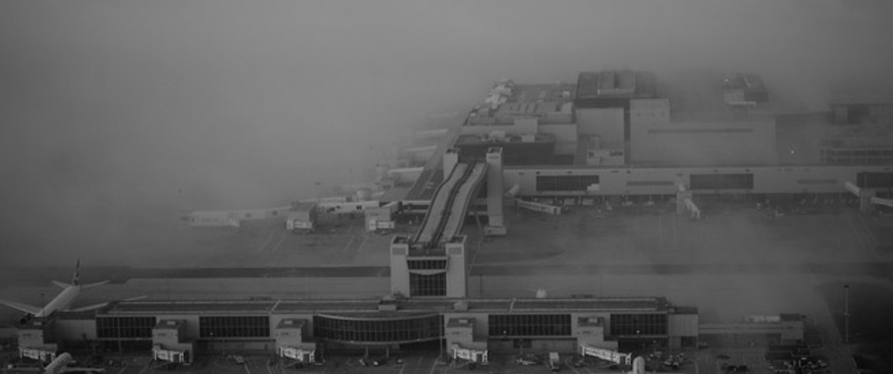 Nebel am Flughafen London Gatwick: Der Flug landete erst mit 20 Stunden Verspätung.